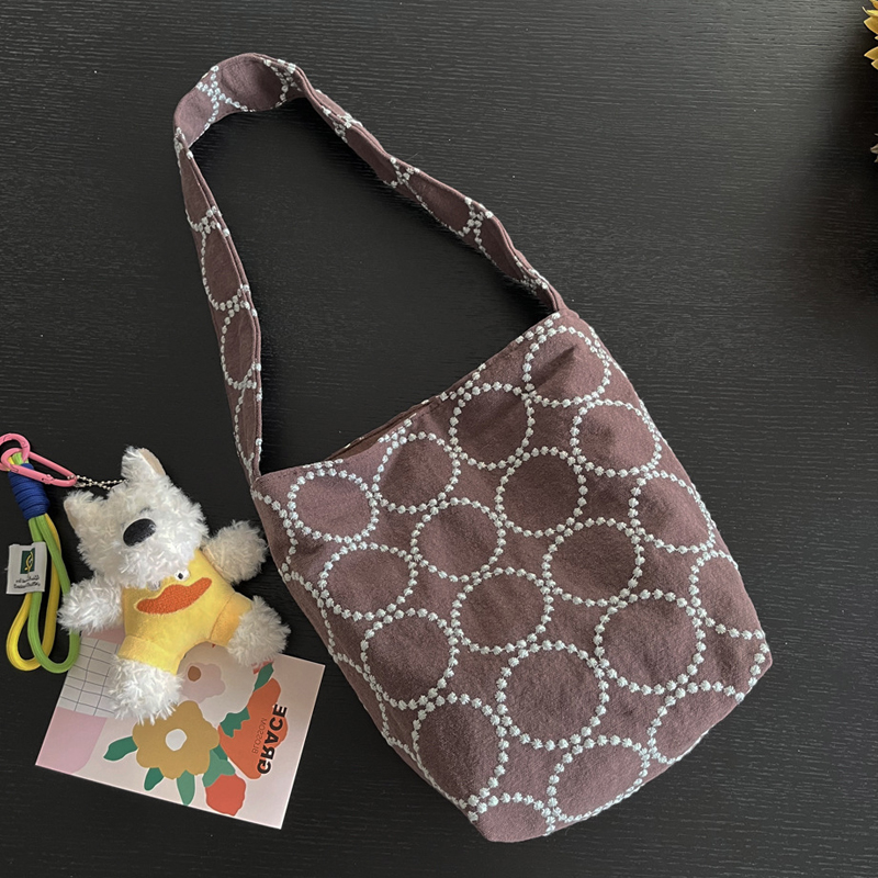 Luxury Bags In Japan - Japońskie torebki typu bucket bag dla