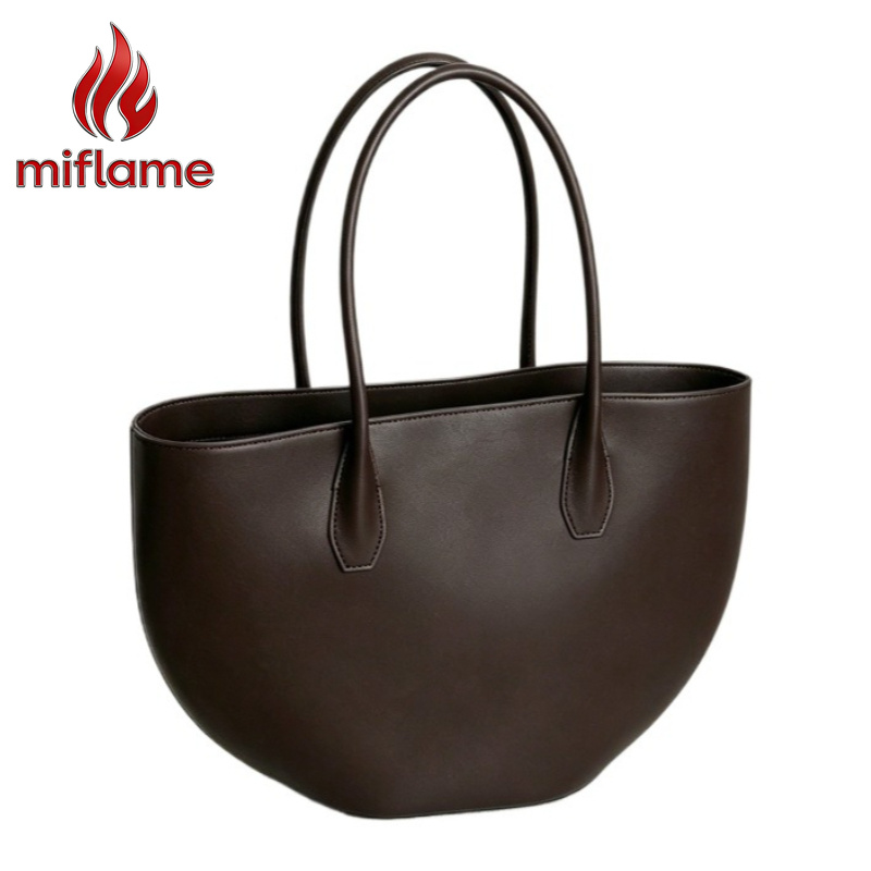Half Moon Bag Suede - Damska torba na ramię typu tote,