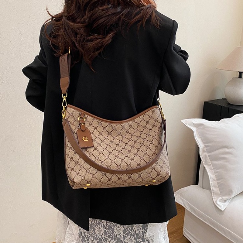 Klasyczna designerska torba na – Luxury Bags Paris recenzja i cena