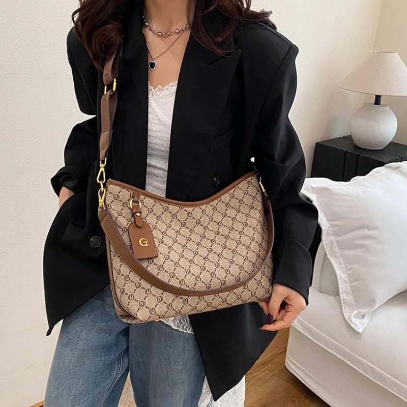 Klasyczna designerska torba na – Luxury Bags Paris recenzja i cena