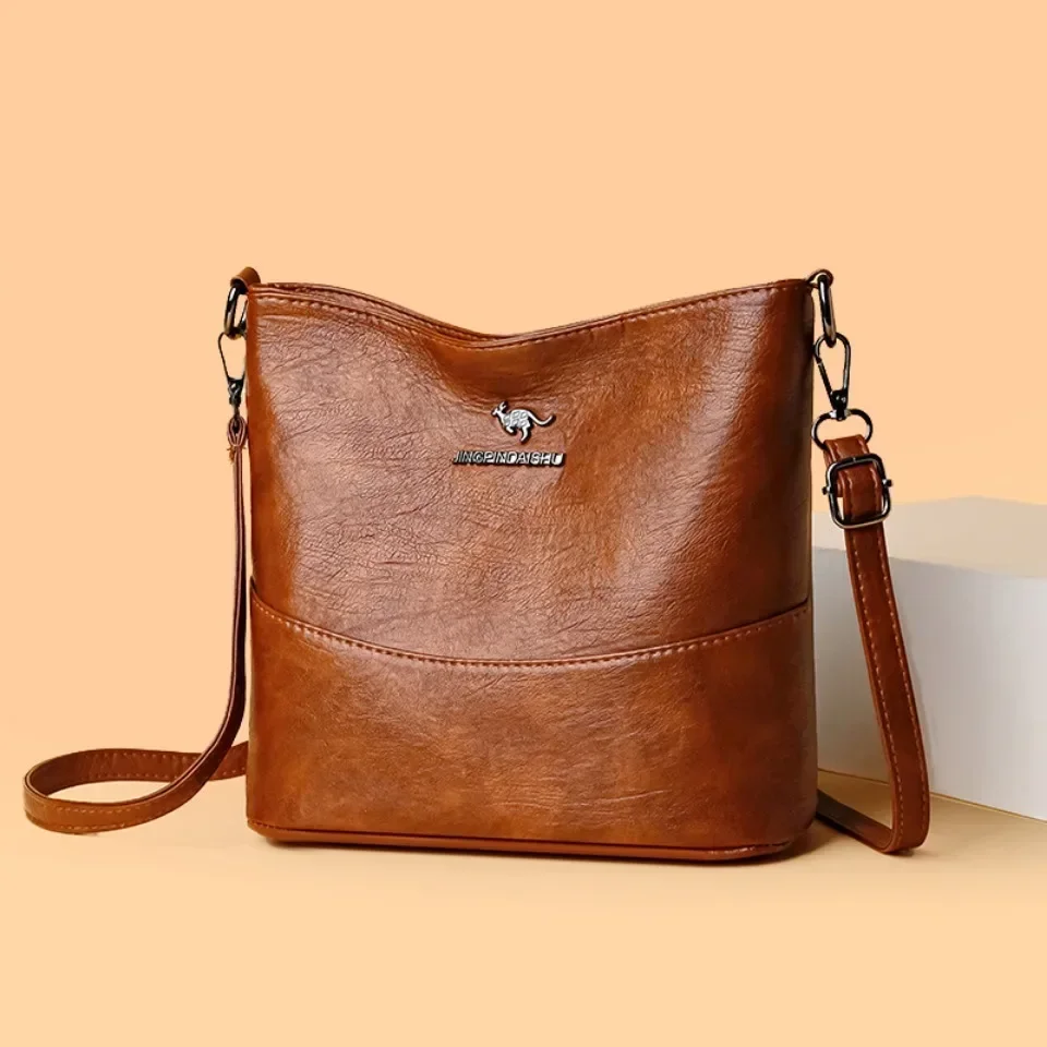 Miękka torebka crossbody ze sk – Luxury Bags In Japan recenzja i cena