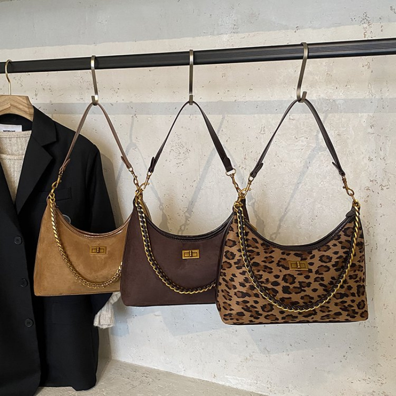 Elegancka torebka crossbody, l – Luxury Bags Paris recenzja i cena