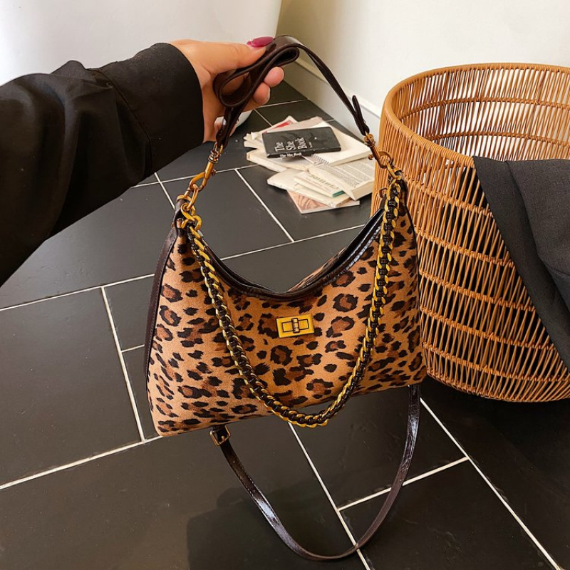 Elegancka torebka crossbody, l – Luxury Bags Paris recenzja i cena