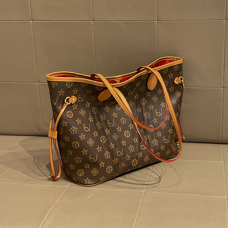 Elegancka skórzana torba na pi – Luxury Bags Paris recenzja i cena