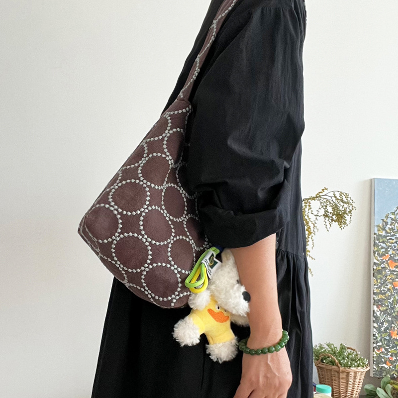 Japońskie torebki typu bucket  – Luxury Bags In Japan recenzja i cena