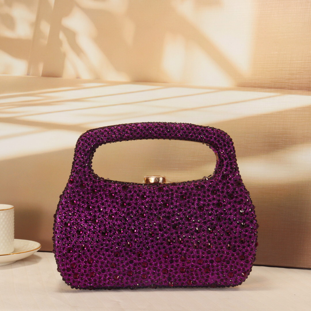 Złota, brokatowa, luksusowa to – Luxury Bags Gold recenzja i cena