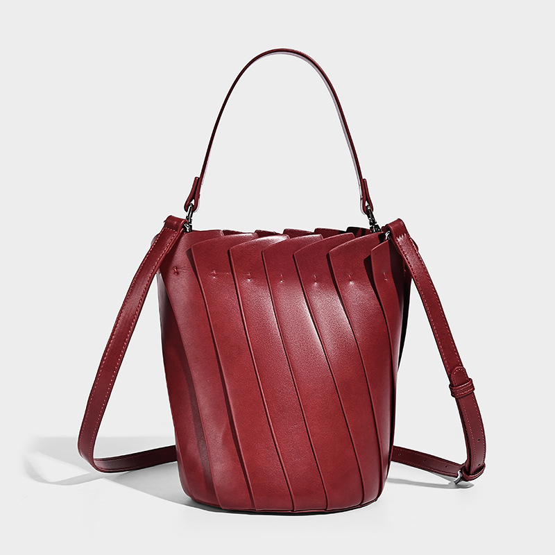 Słynne markowe modne minimalis – Luxury Bags Paris recenzja i cena