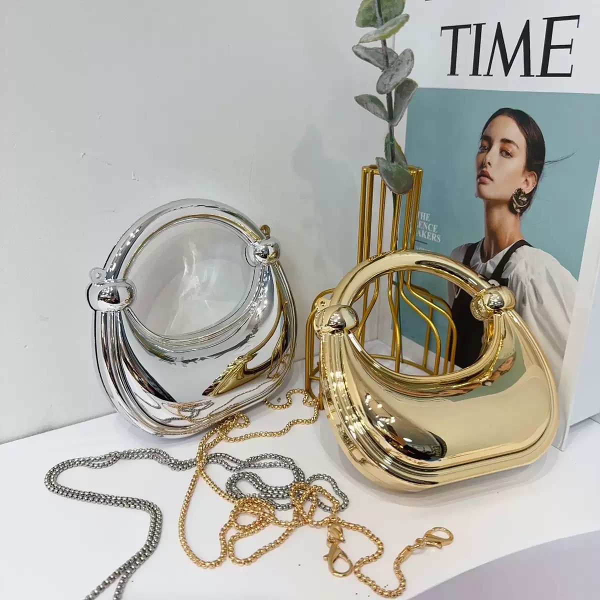 Mini złota torebka wieczorowa  – Luxury Bags Supplier recenzja i cena
